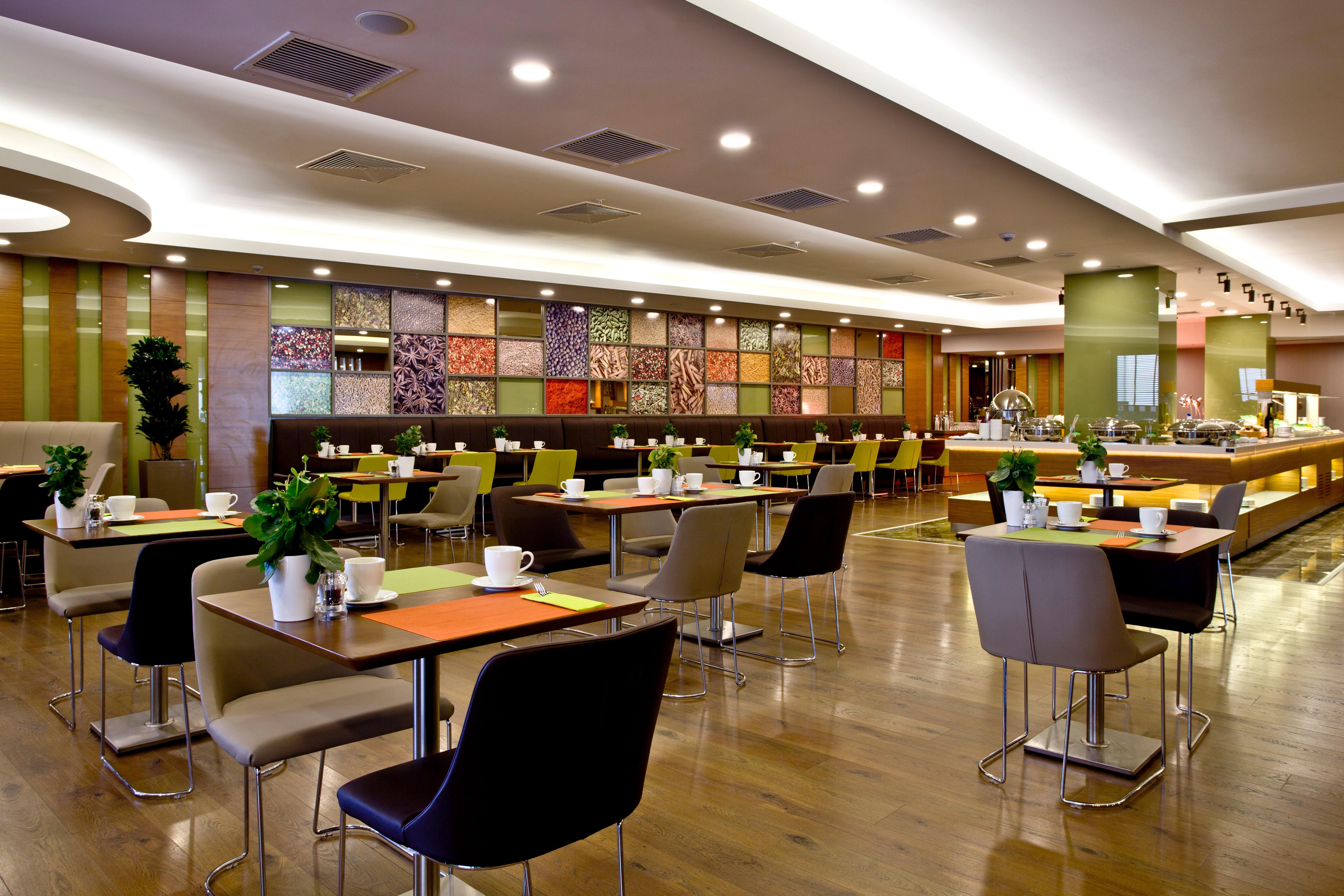 Holiday Inn Gaziantep By Ihg Bagian luar foto
