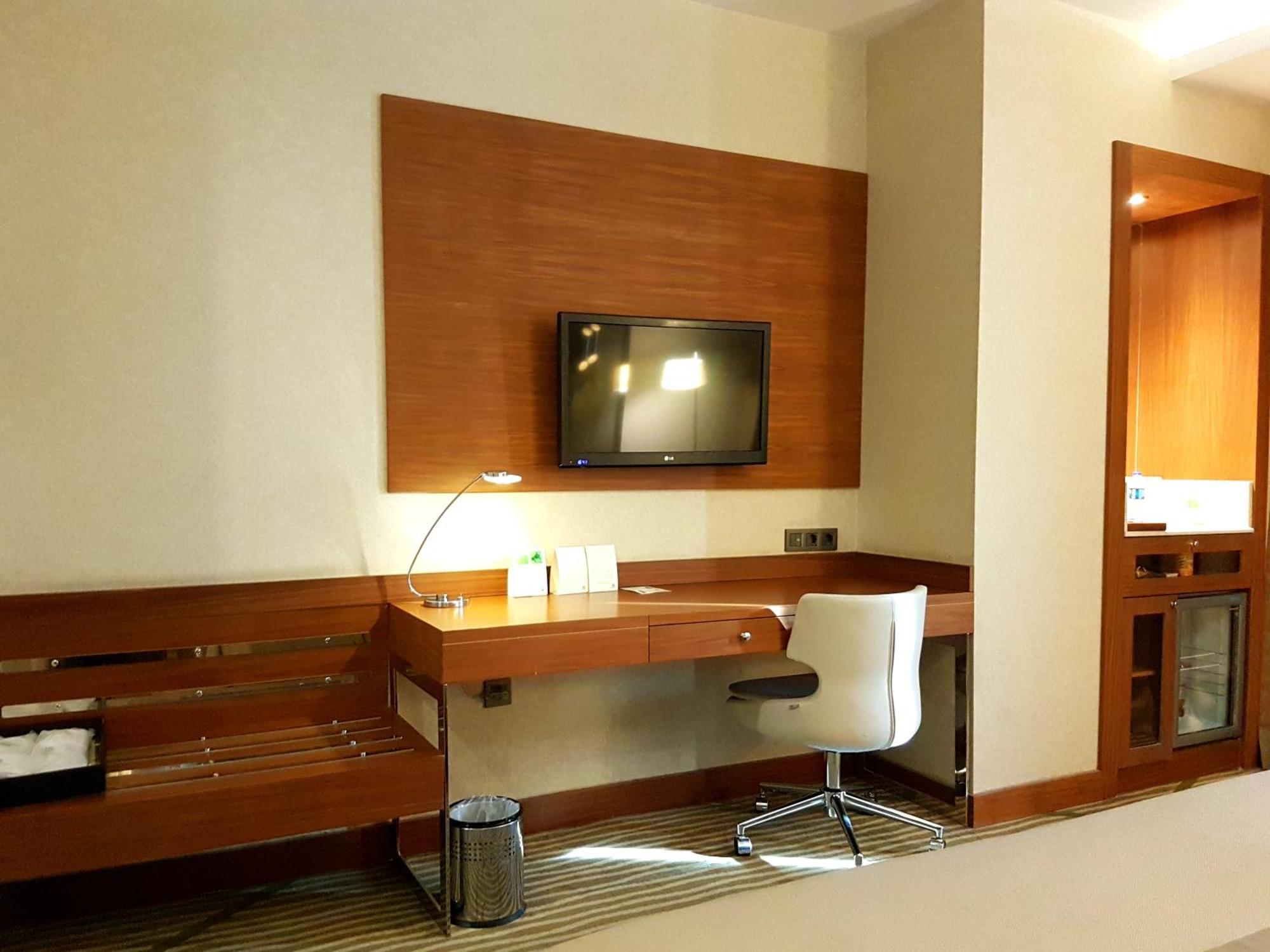Holiday Inn Gaziantep By Ihg Bagian luar foto
