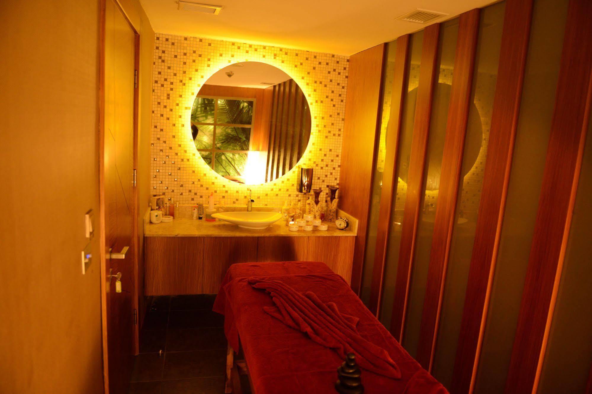 Holiday Inn Gaziantep By Ihg Bagian luar foto
